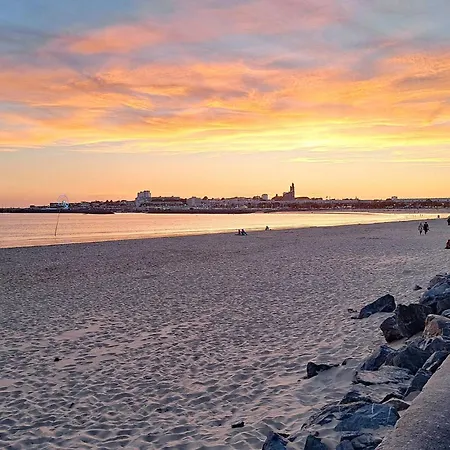 3 Bedroom Beautiful In Royan