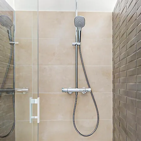 3 Bedroom Amazing In * Royan